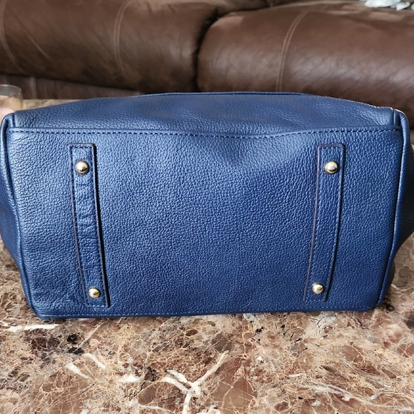 Large Dooney & Bourke Navy Blue Leather Shoulder Bag - Picture 4 of 16